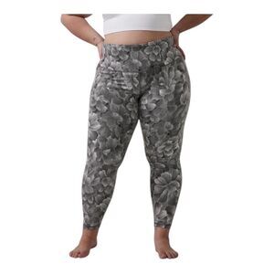 Athleta Elation Textured Tight Chakra Floral Black Seasalt Gray Plus 3X NWOT